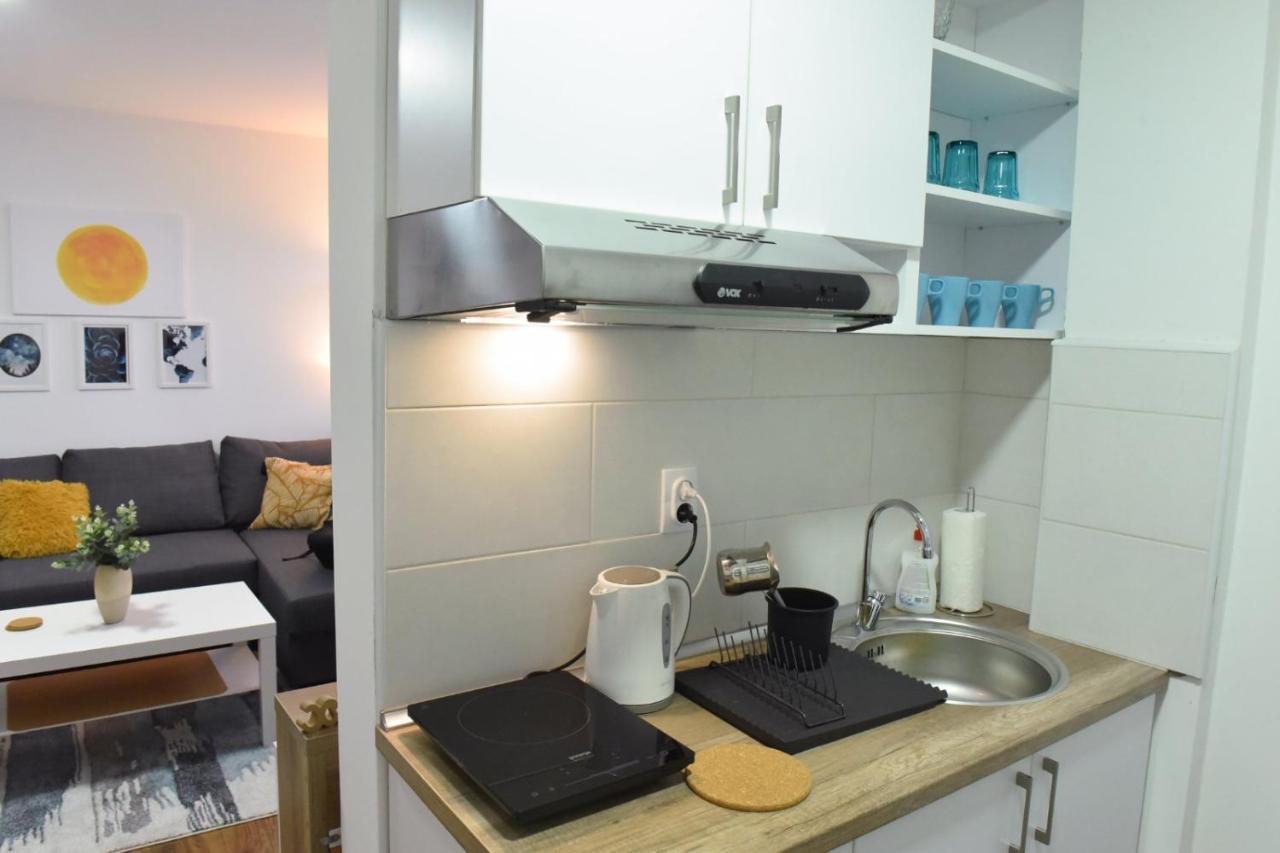 Central Apartment Чуприя Экстерьер фото